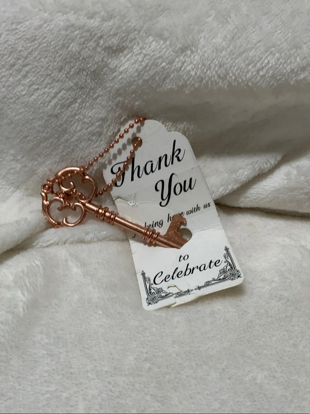 Vintage-Style Rose Gold Key Favor with 'Thank You' Tag